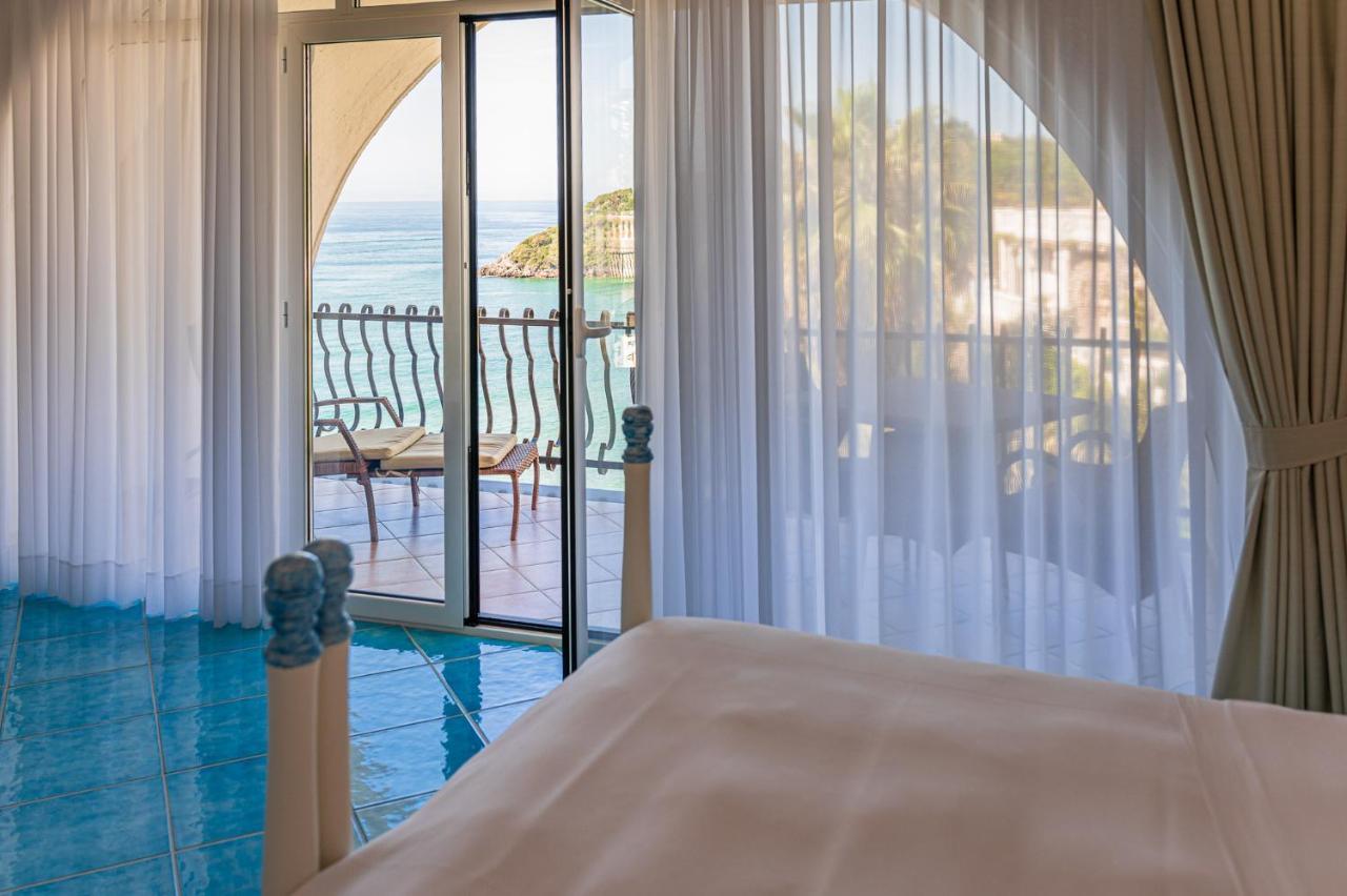 Grand Hotel Le Rocce ガエータ エクステリア 写真