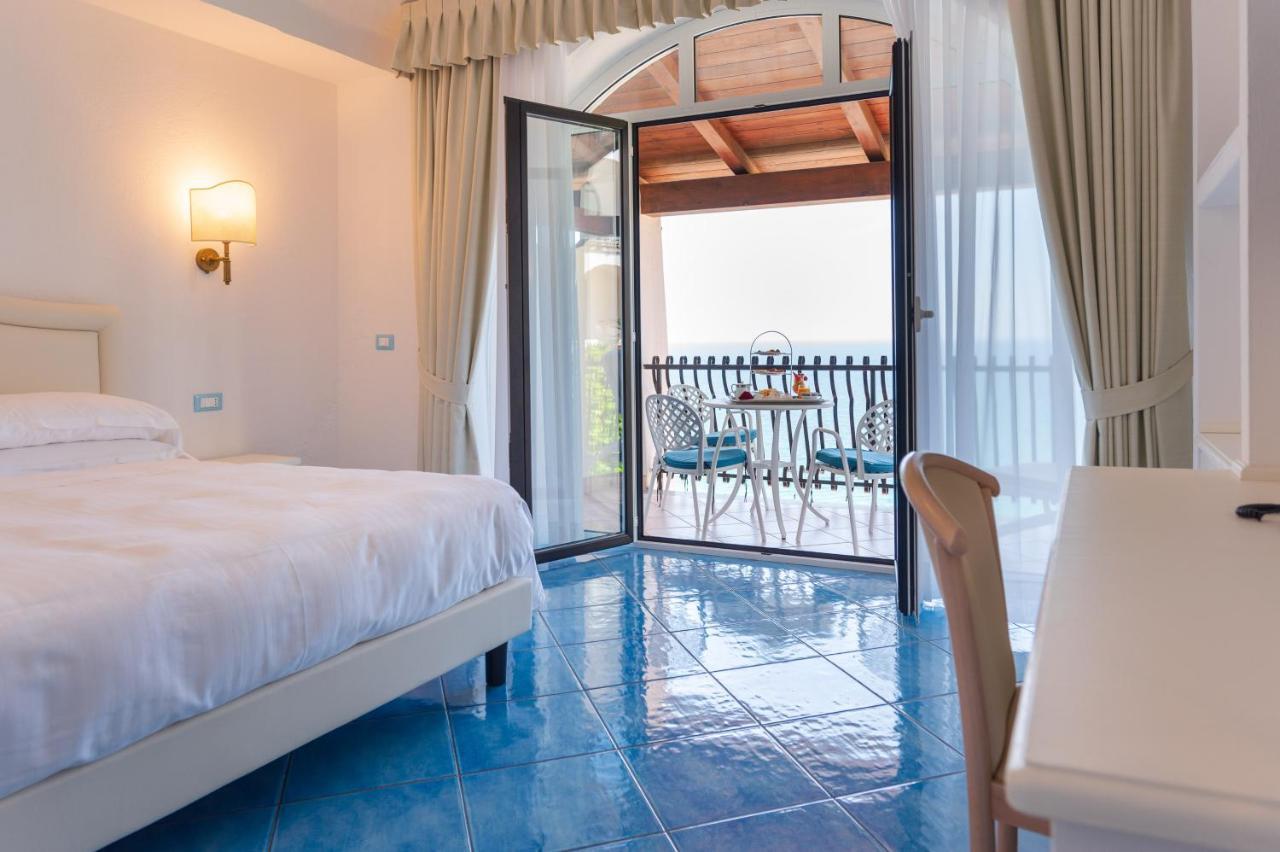 Grand Hotel Le Rocce ガエータ エクステリア 写真