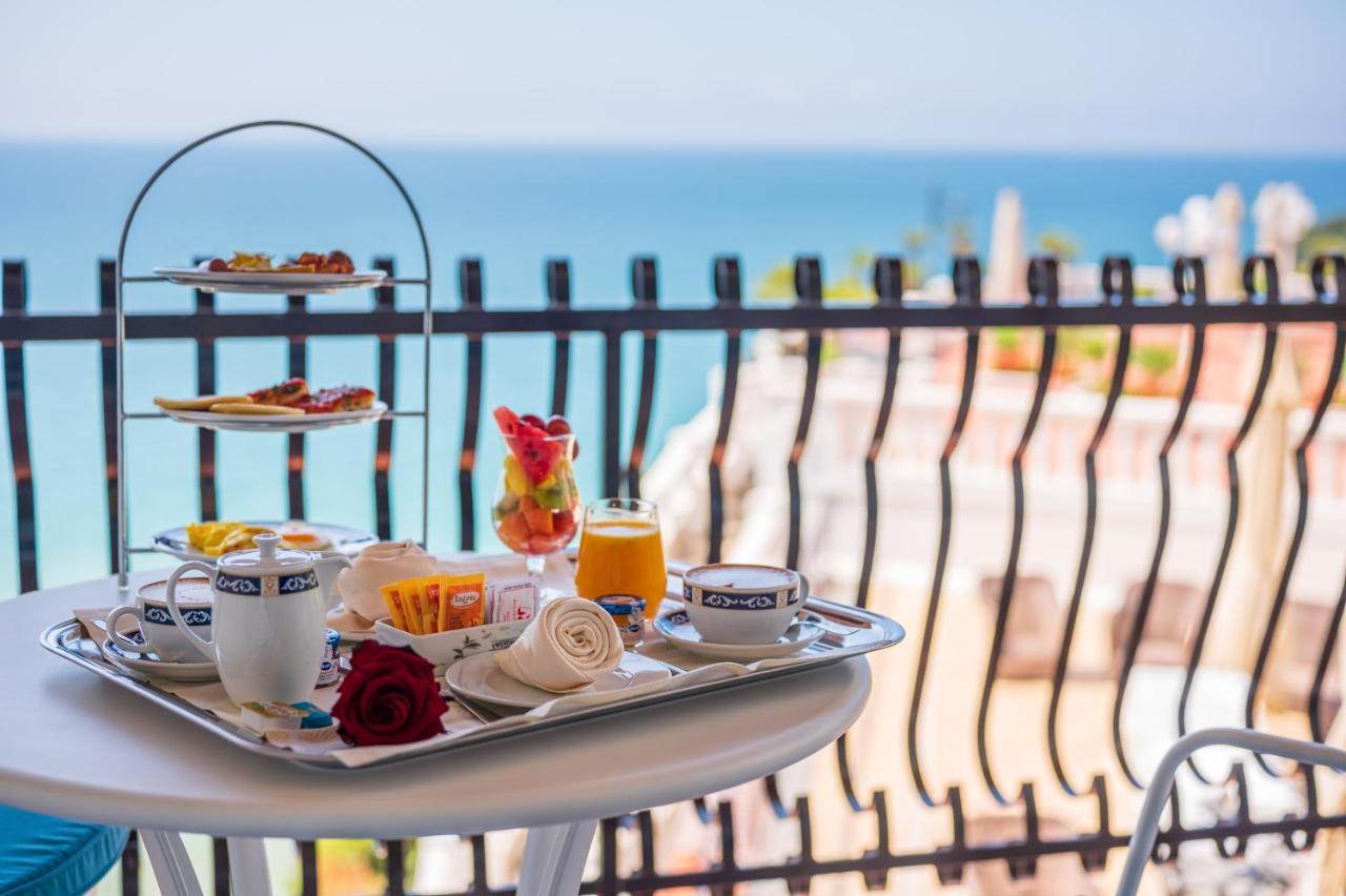 Grand Hotel Le Rocce ガエータ エクステリア 写真