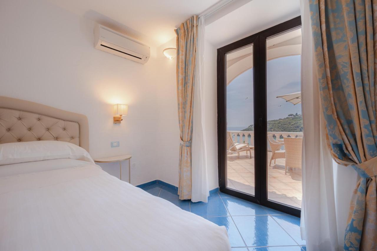 Grand Hotel Le Rocce ガエータ エクステリア 写真