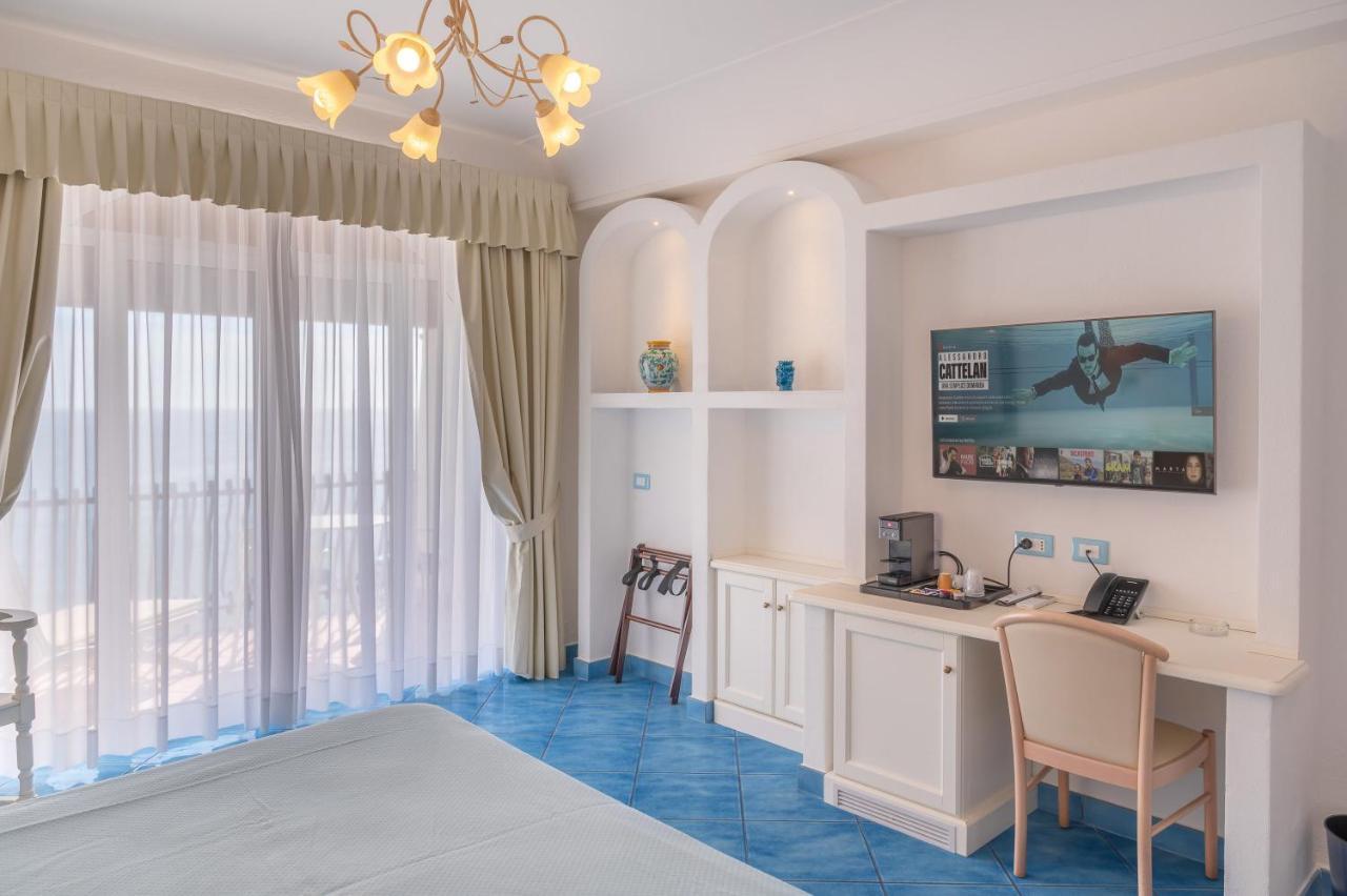 Grand Hotel Le Rocce ガエータ エクステリア 写真